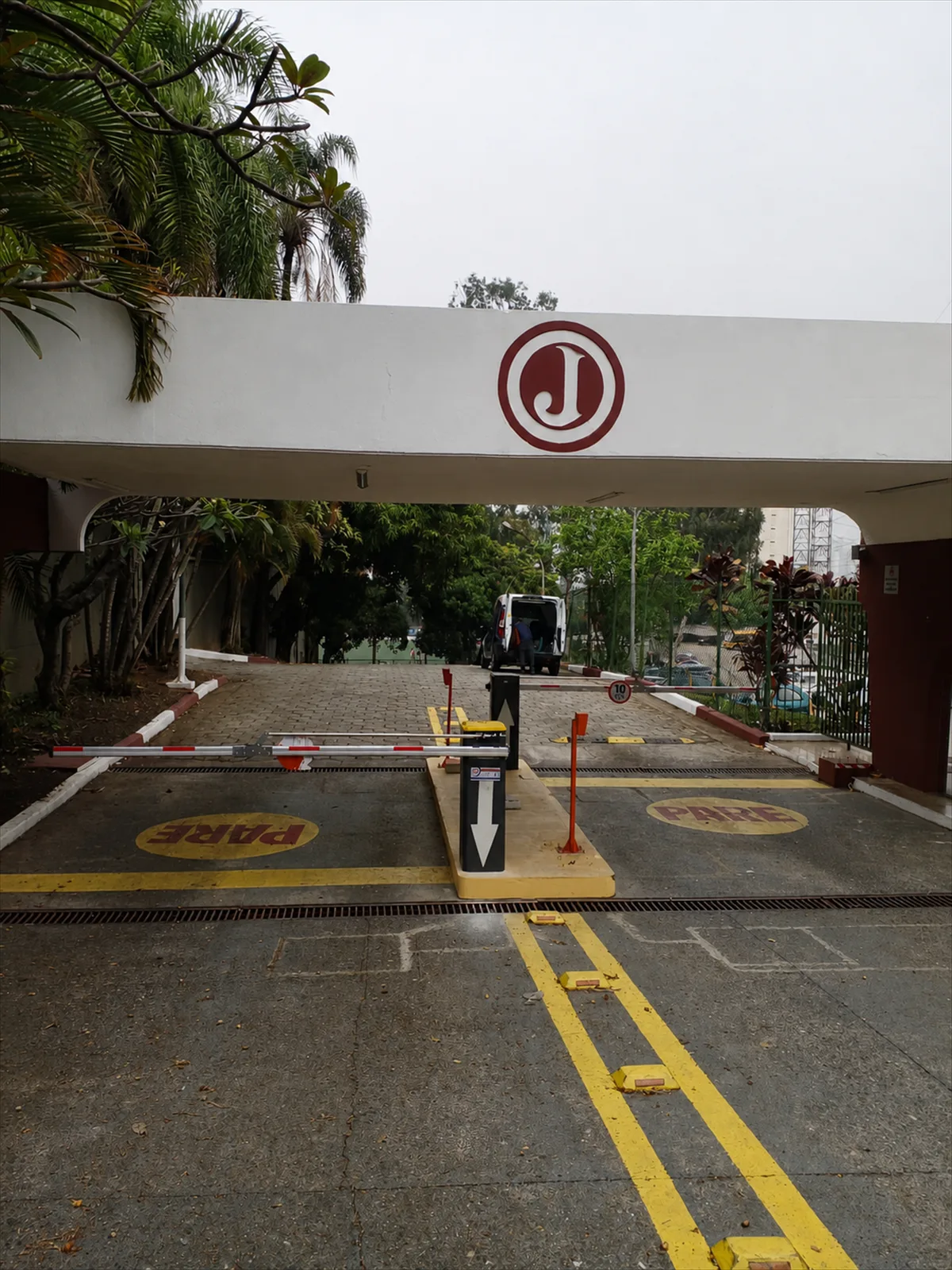 Acesso automatizado para parques, clubes e áreas de lazer