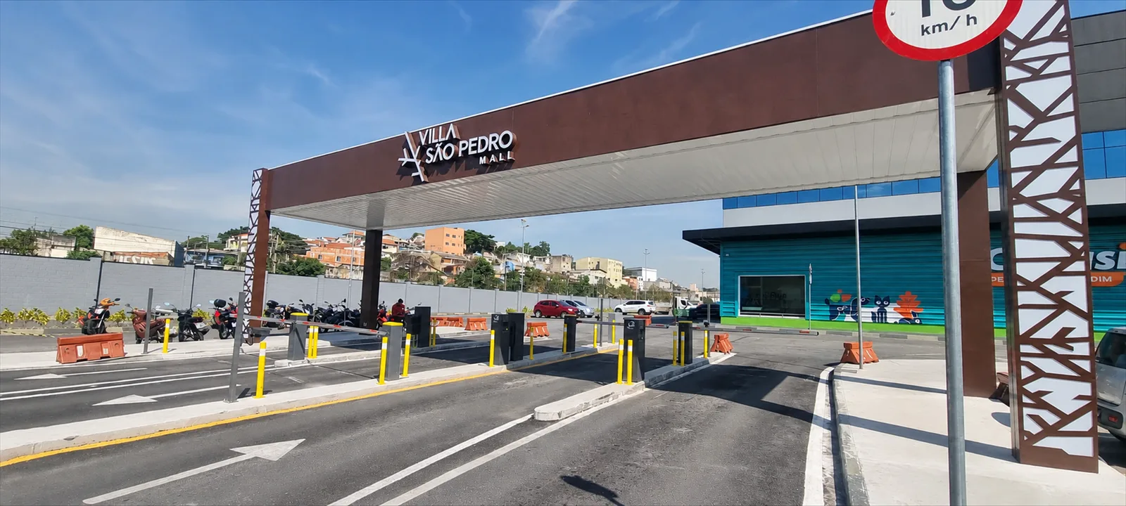 Cancela VJS em shopping e centro comercial