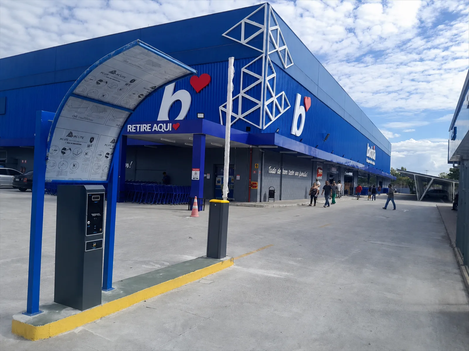 Cancela VJS em supermercado e varejo